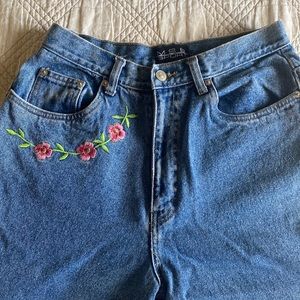 Embroidered high waist jeans 100% cotton